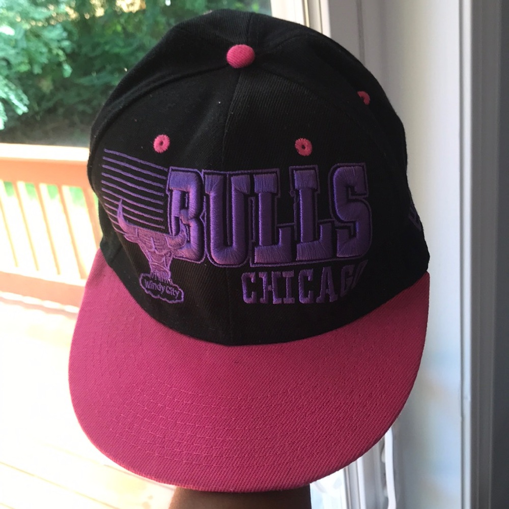 Bulls Chicago SnapBack wearable by female and male